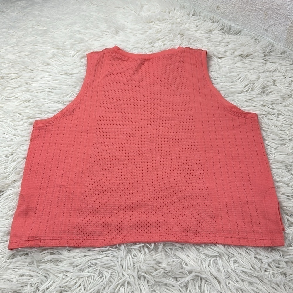 Lululemon Train to Be Tank Top Raspberry Cream / Raspberry Cream - Picture 4 of 5